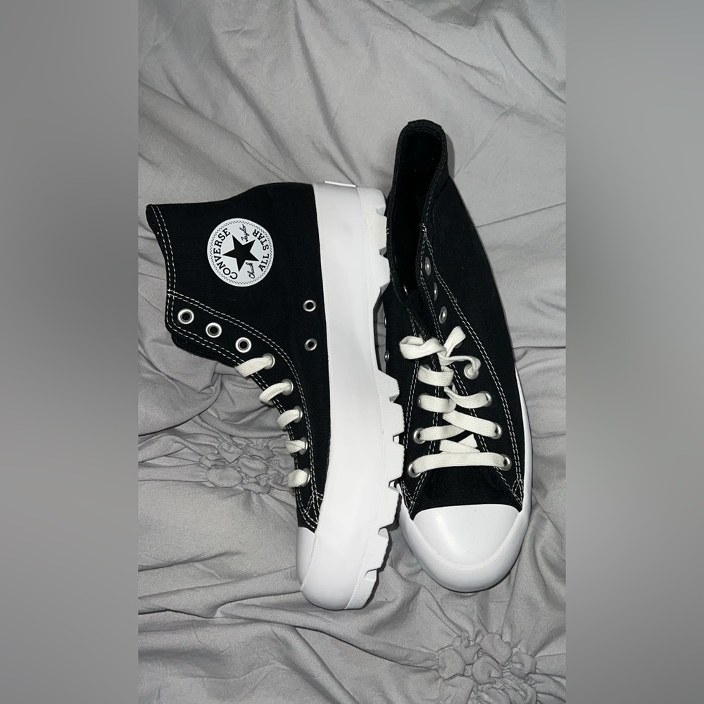 Lugged converse